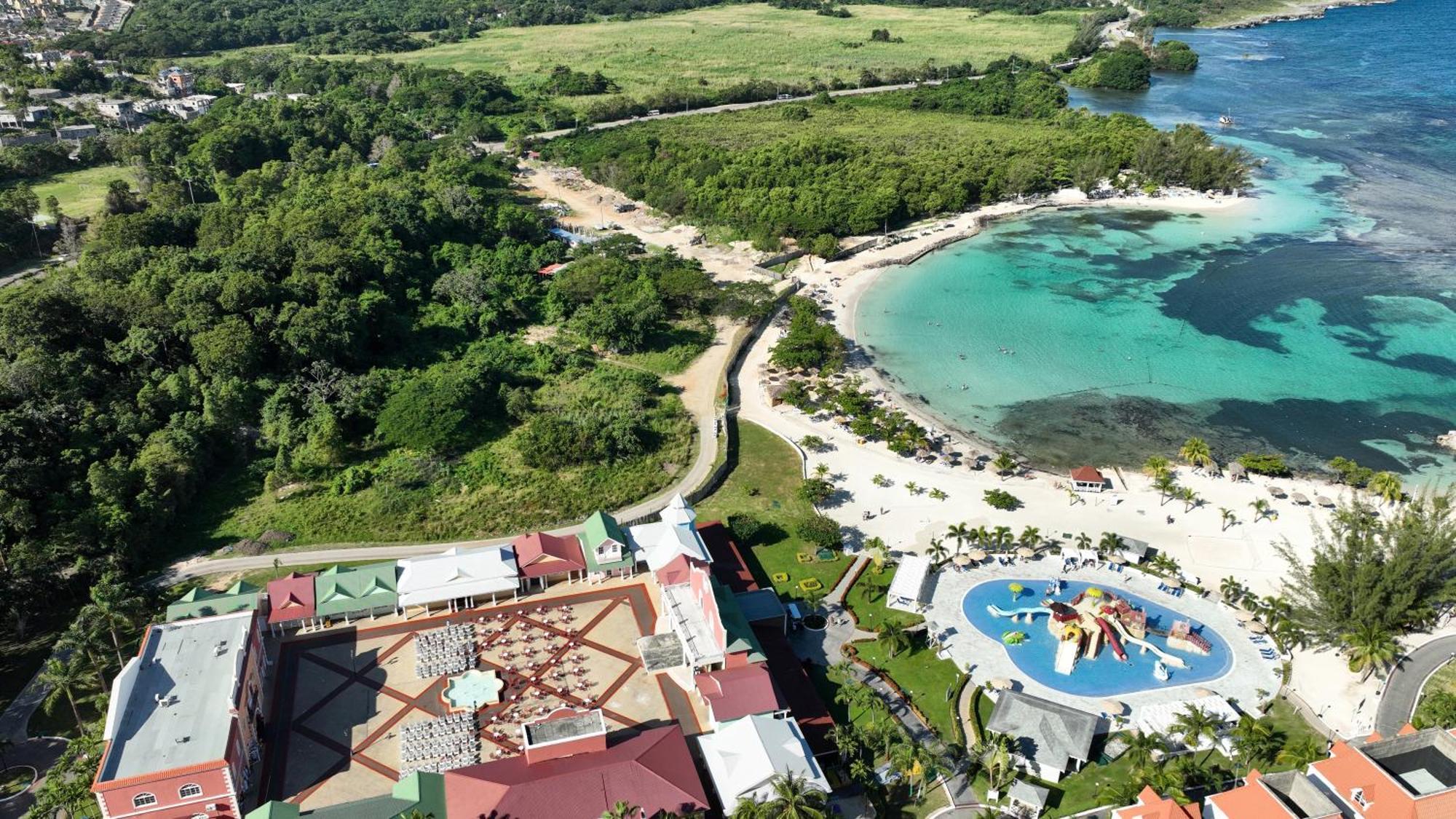 Bahia Principe Luxury Runaway Bay (Adults Only) Extérieur photo